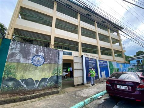 Sauyo High School of Quezon City .